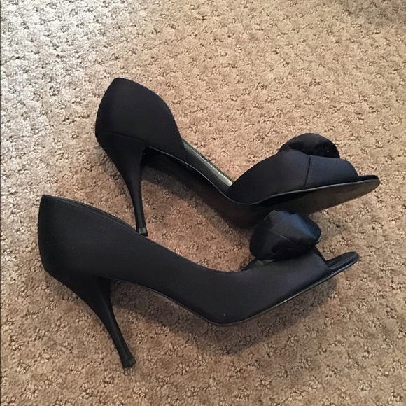 🌷STUART WEITZMAN EVENING PUMPS SIZE 8 - Picture 2 of 10